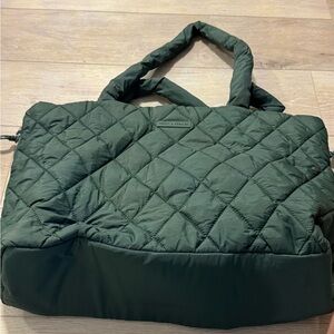 Poppy & Peonies Quilted Tote in Forest Green